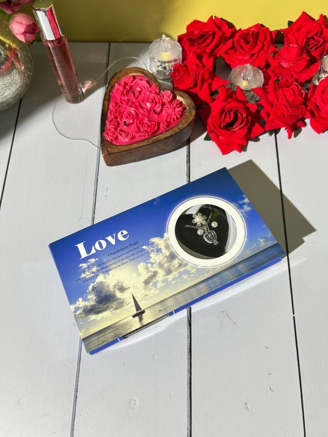 Zario Pearl Set With Heart Teddy Box And Love Cards - Image 2